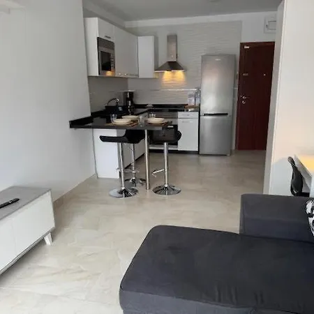 Vv Lava 8 Candelaria